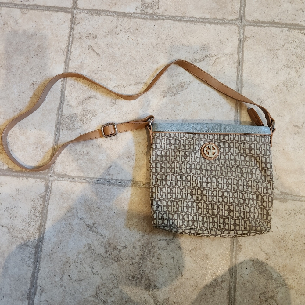Giani Bernini crossbody